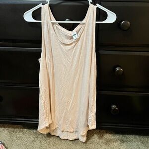 𝅺old navy Medium tank top